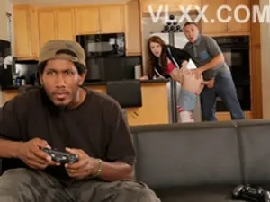 Chú làm thịt đứa cháu gái dâm tuổi mới lớn